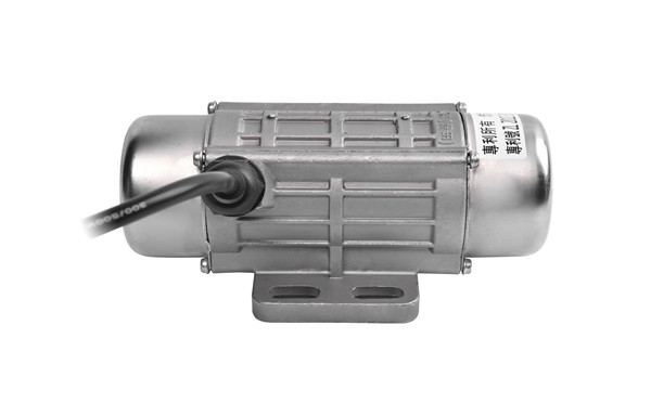 不銹鋼小型振動電機(jī)(強(qiáng)勁動力) 不銹鋼小型振動電機(jī)(強(qiáng)勁動力)